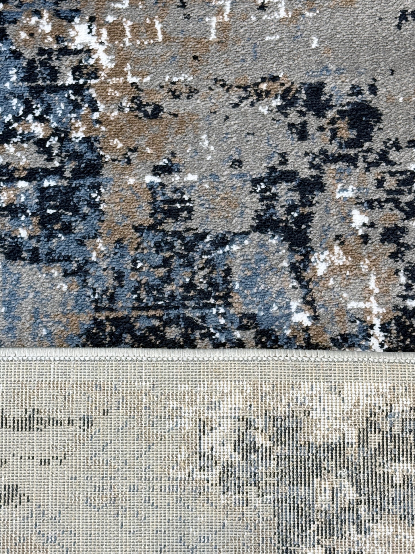 Abstract area rug | blend of Grey, Blue, and Anthracite tones | Size 3.3x5.0 ft