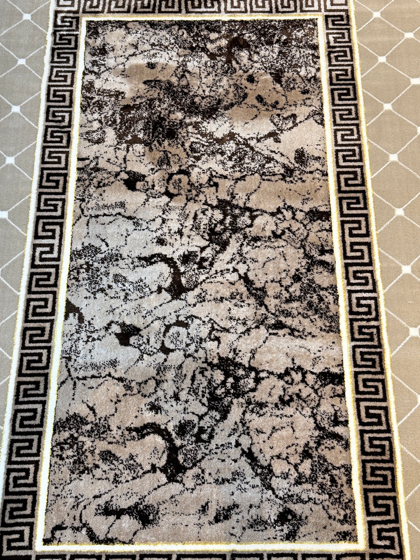 Modern Abstract Greek Key Border Area Rug | Beige & Grey | Size (5x7.3) ft