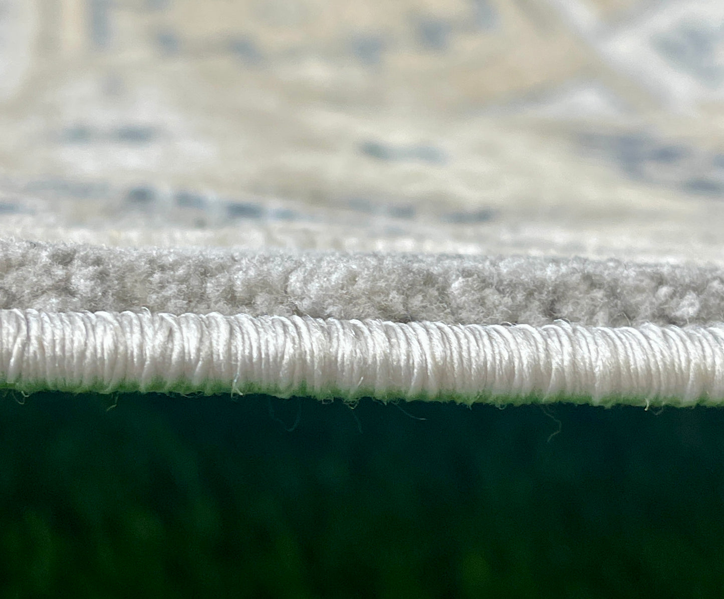 Ivory Bliss - Minimalist Area Rug - 160x230cm (5.3x7.7)feet