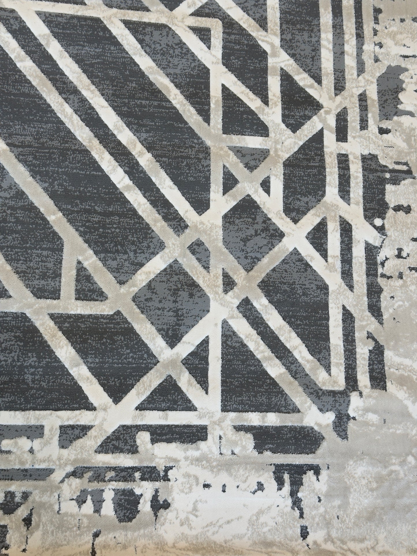 Bold Line Design - Charcoal and White Geometric Rug - Size (6.7x9.6)ft