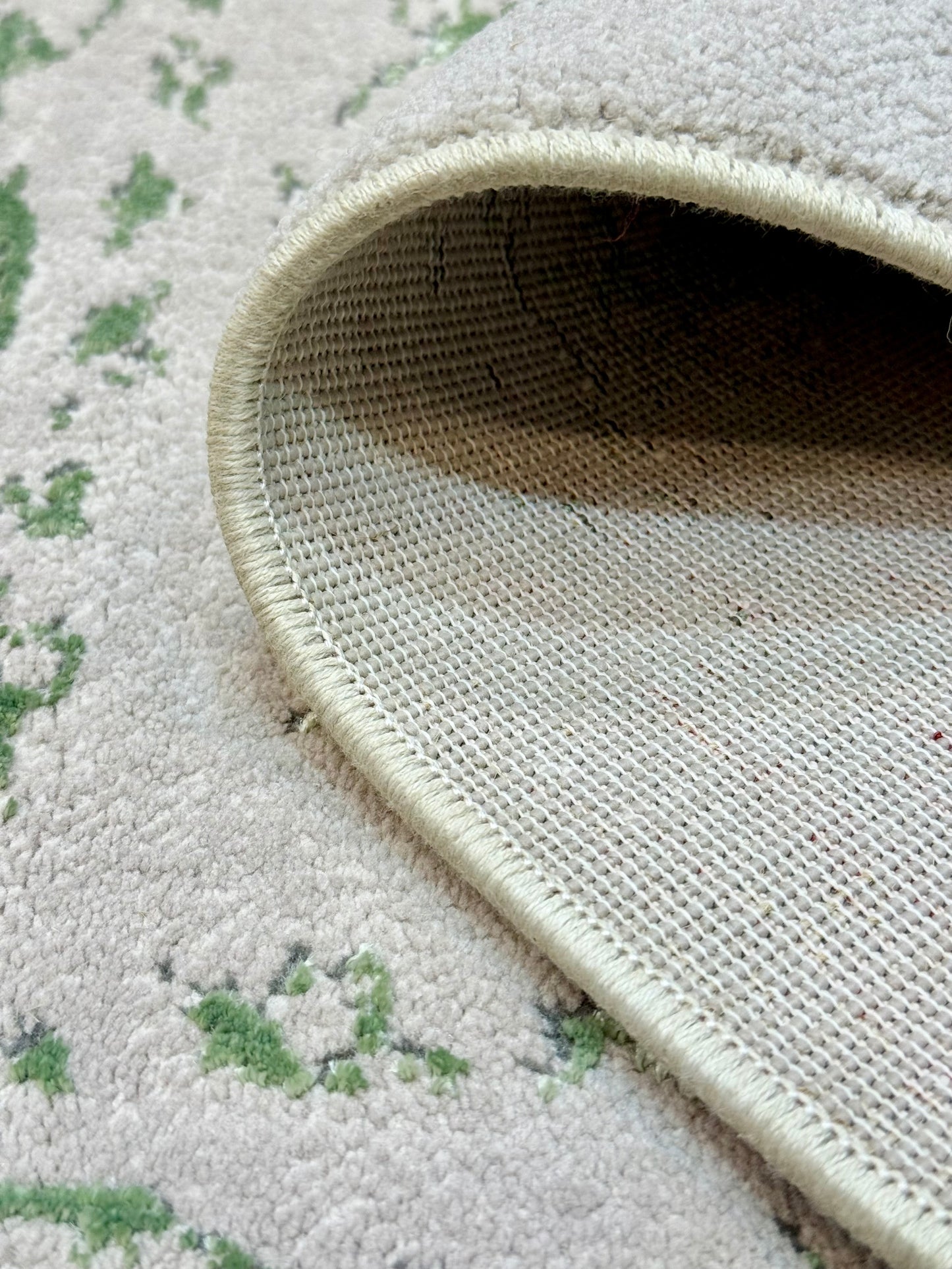 Faded Floral pattern Rug - Light Grey & Green - Size 125x180 cm (4x6)ft