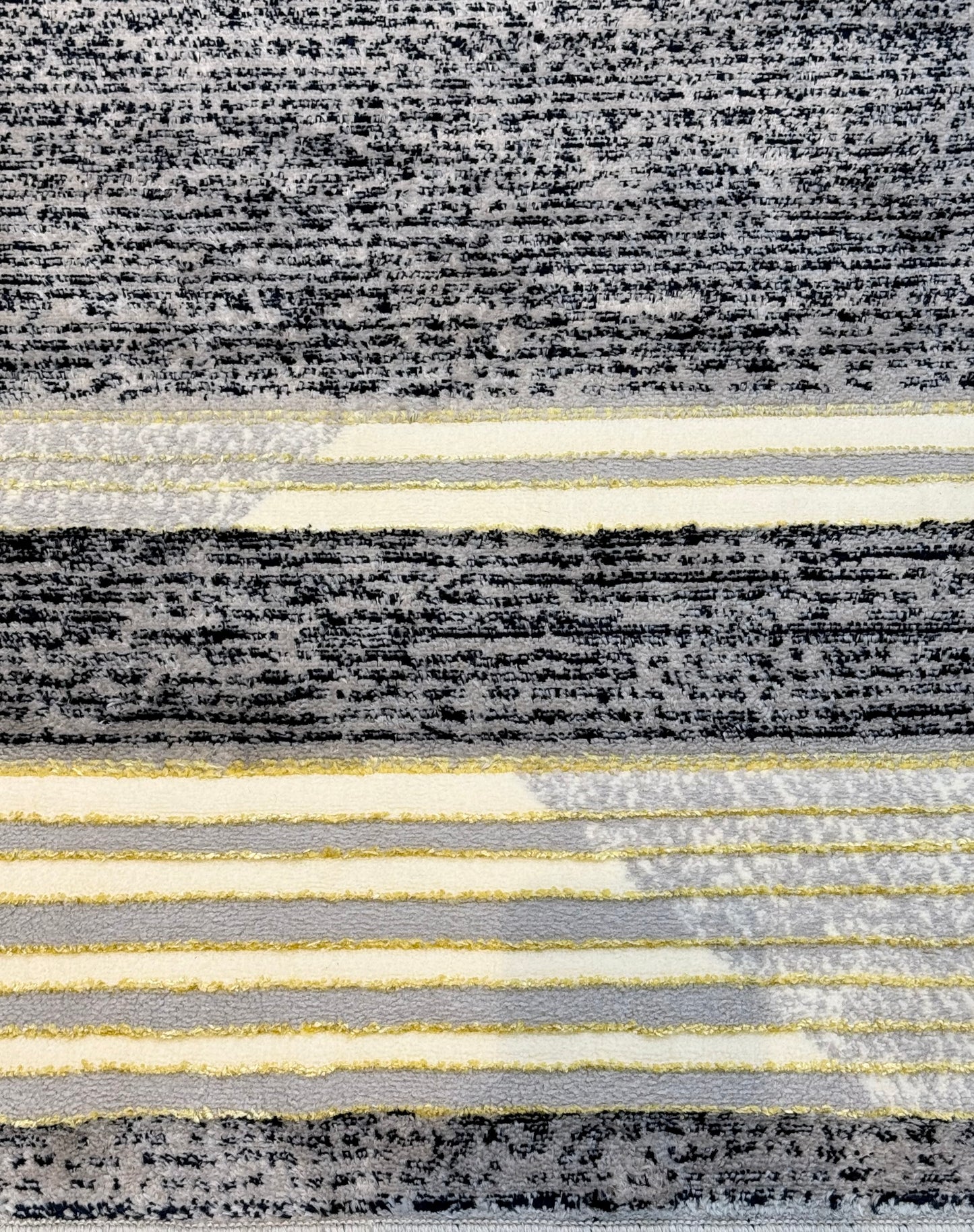 Luxury Modern Carpet – Dual Shade Grey & Beige (5×7.3 ft)