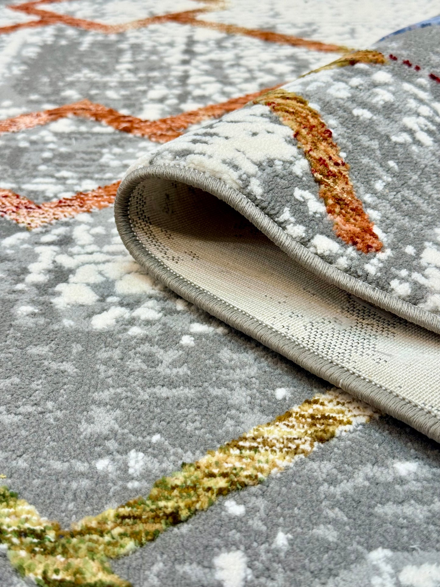 Vintage Wash Rug: Gray, Cream, Red, and Olive - Size (4.10x7.3)ft