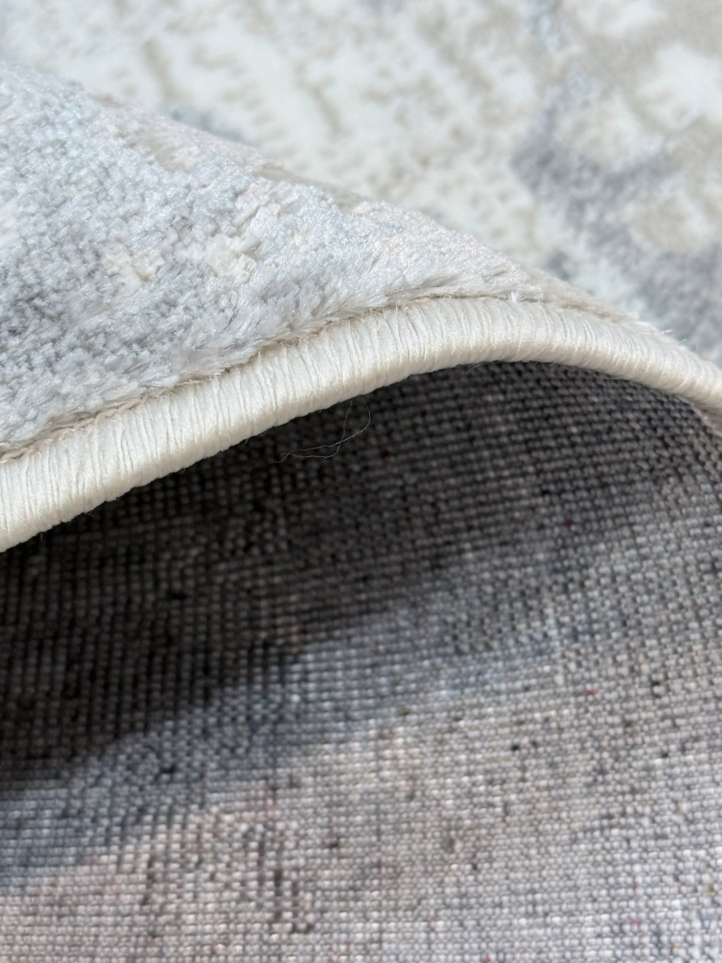 Modern Abstract Distressed Rug | Grey and White | Available In Two Sizes