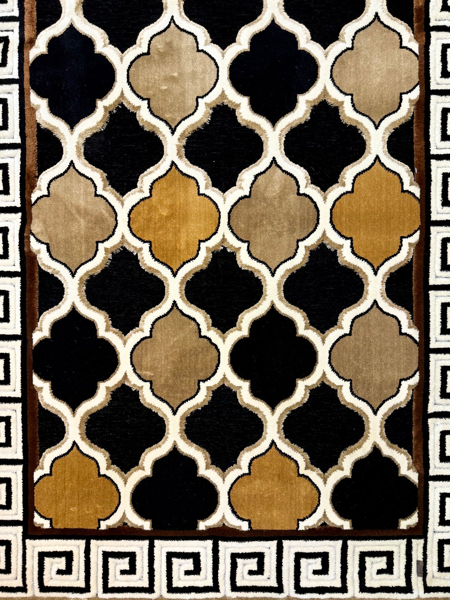 Elegant Chenille Rug with Moroccan Trellis Design – Black, Gold, and Beige 100x150cm & 125x170cm