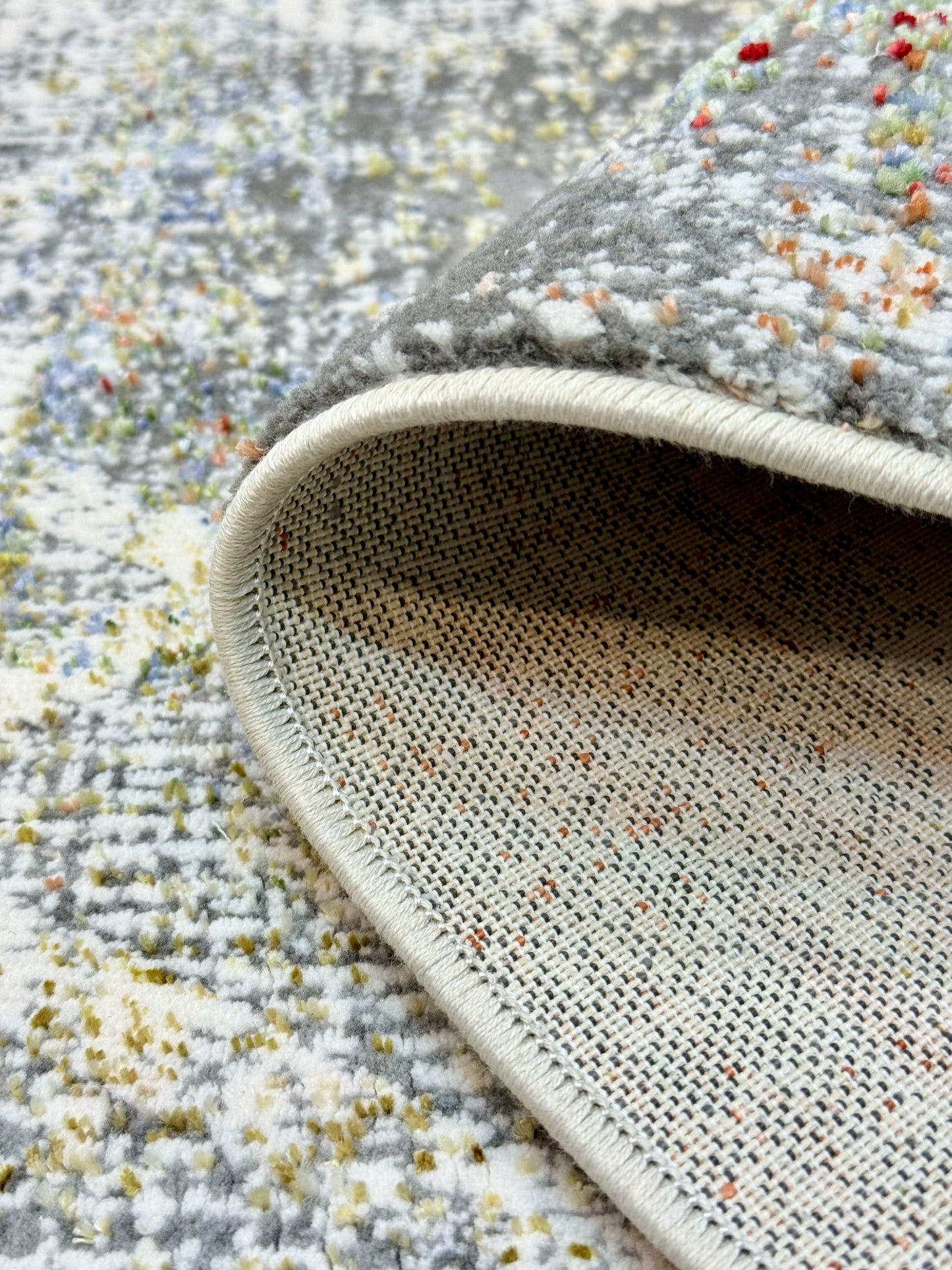 Distressed Diamond Pattern Rug - Grey, Off-White & Rust Size 125x180cm (4x6)ft