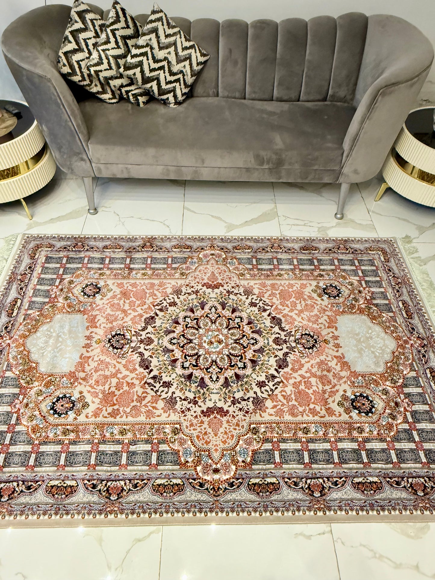Peach Floral Medallion Persian Traditional Rug – 150x220cm (5x8 ft)