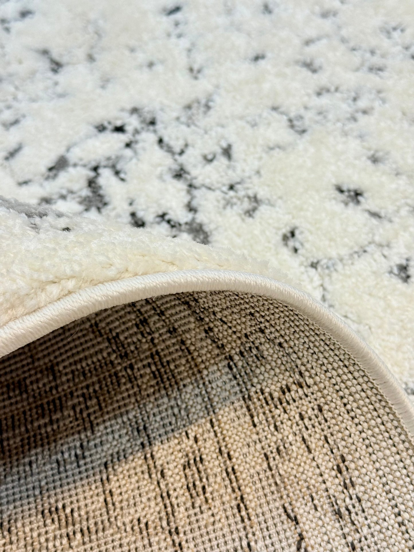 Traditional Distressed Medallion Area Rug in Grey and Cream | Size 160x230 cm (5.3x7.6 ft)