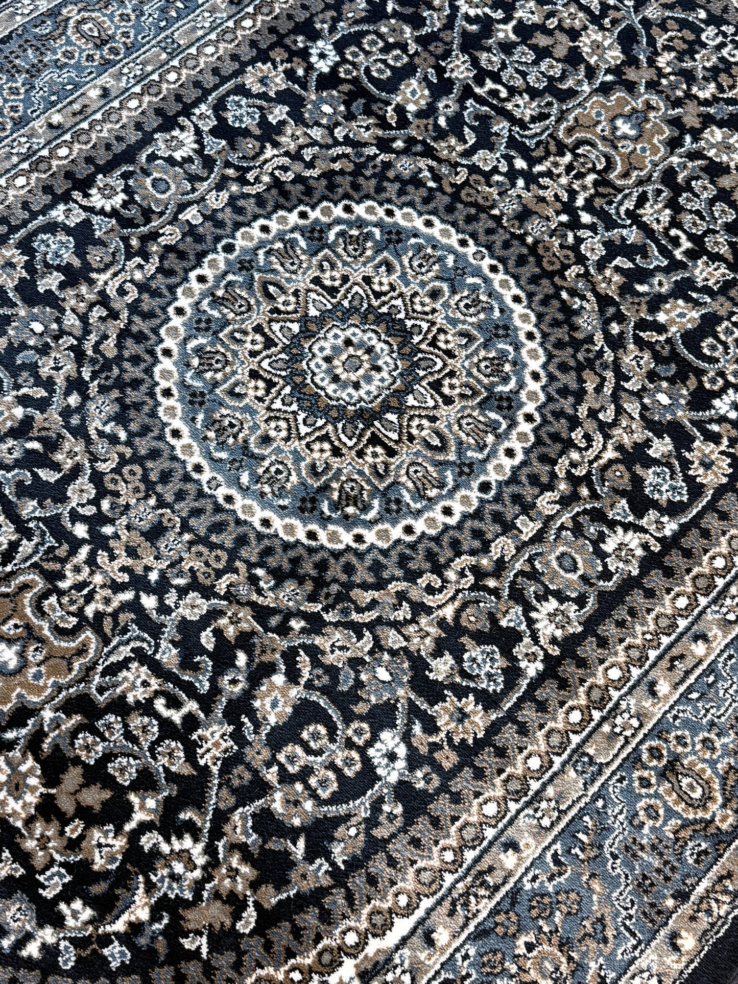 Traditional Persian Style Area Rug | Dark Blue Grey and Beige Colours | Size 5x7.3 ft