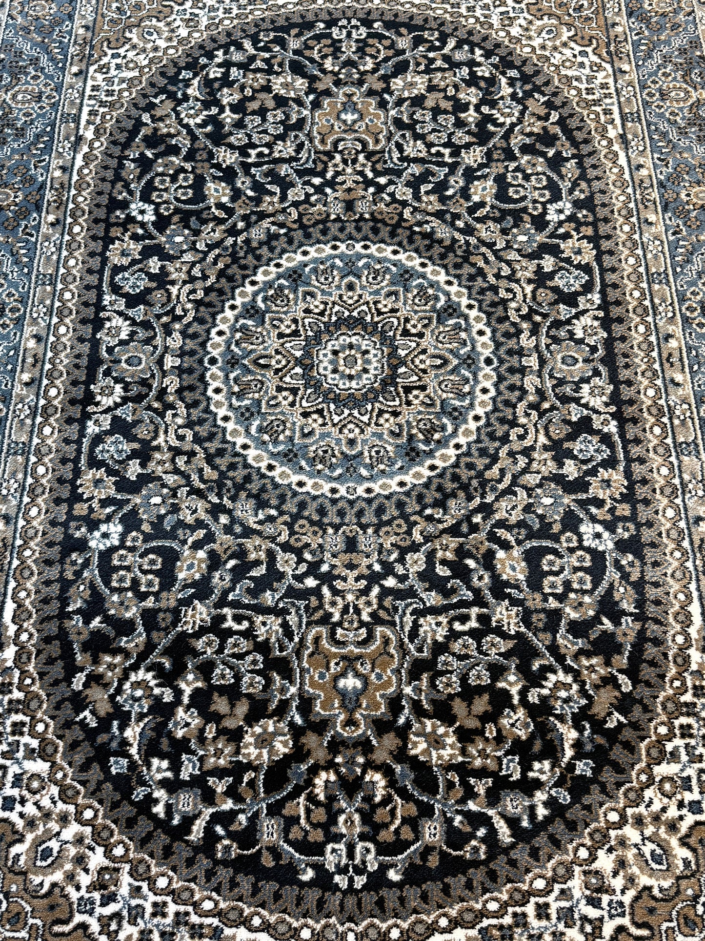 Traditional Persian Style Area Rug | Dark Blue Grey and Beige Colours | Size 5x7.3 ft
