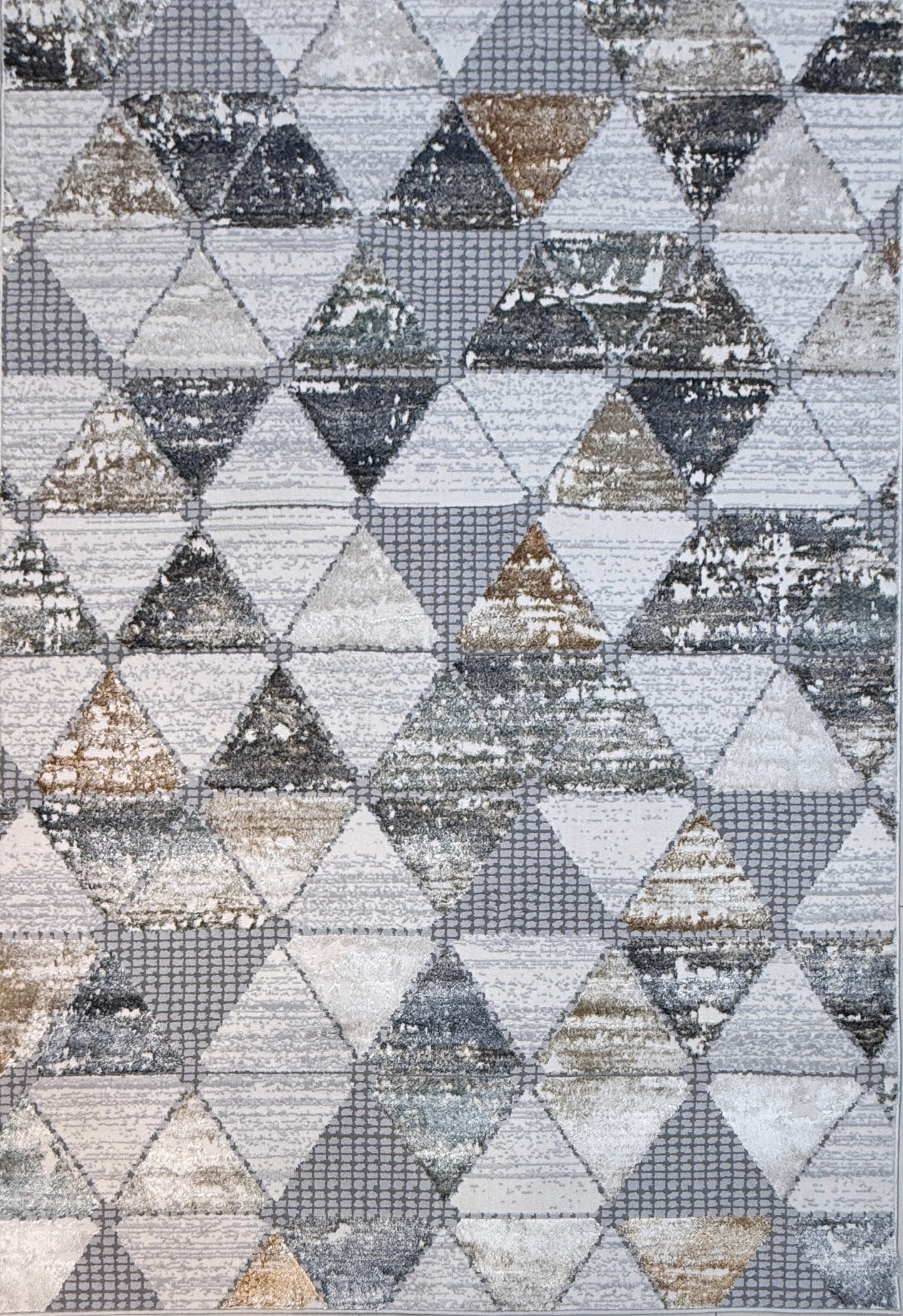 Geometric Triangles Rug | Grey, Cream, and Earthy Tones | Size 152x213 cm (5.2x7.0 ft)