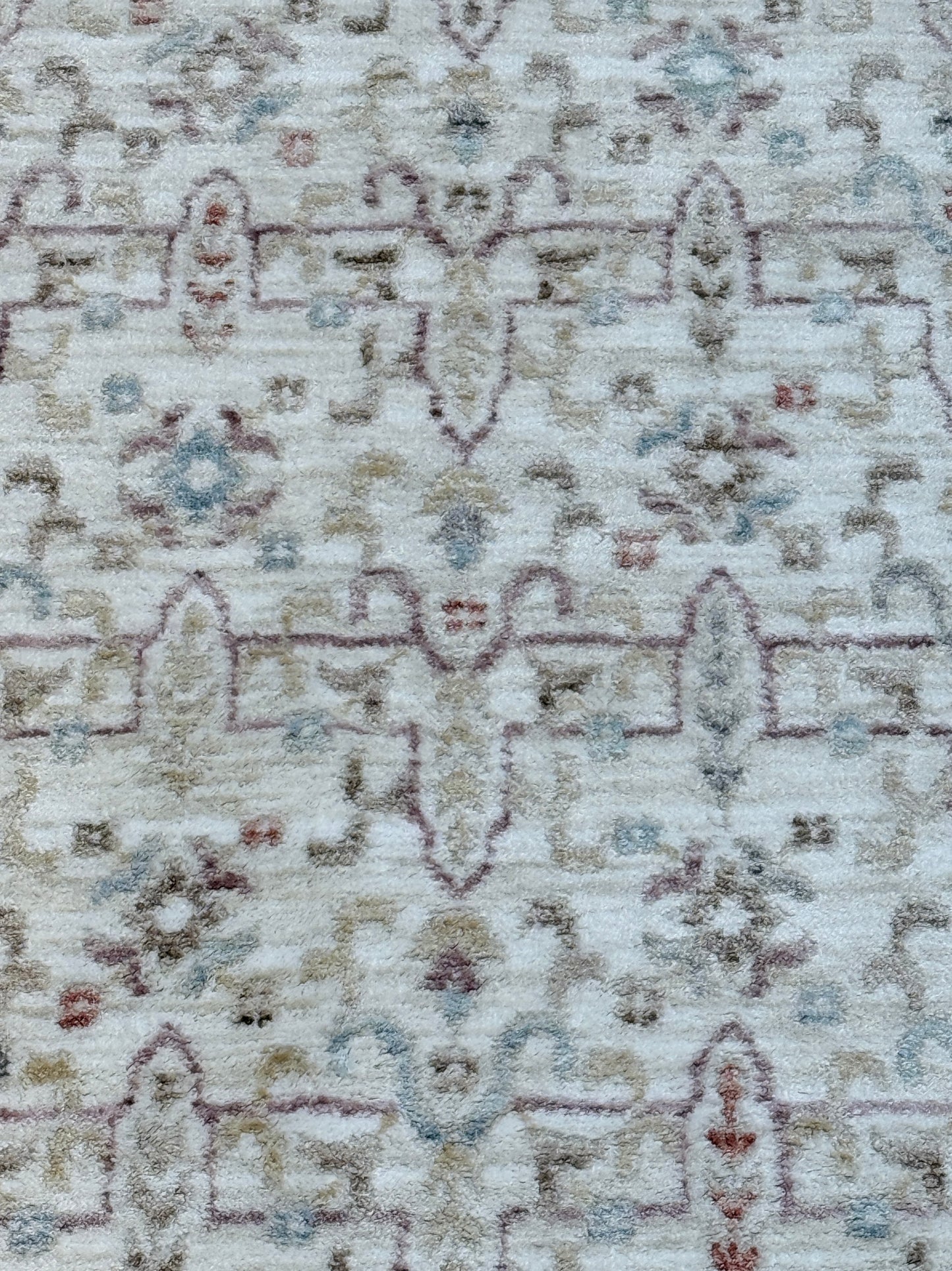 Traditional Medallion Transitional Rug | Lilac, Beige | Size 150x230 cm (4.11x7.6 ft)
