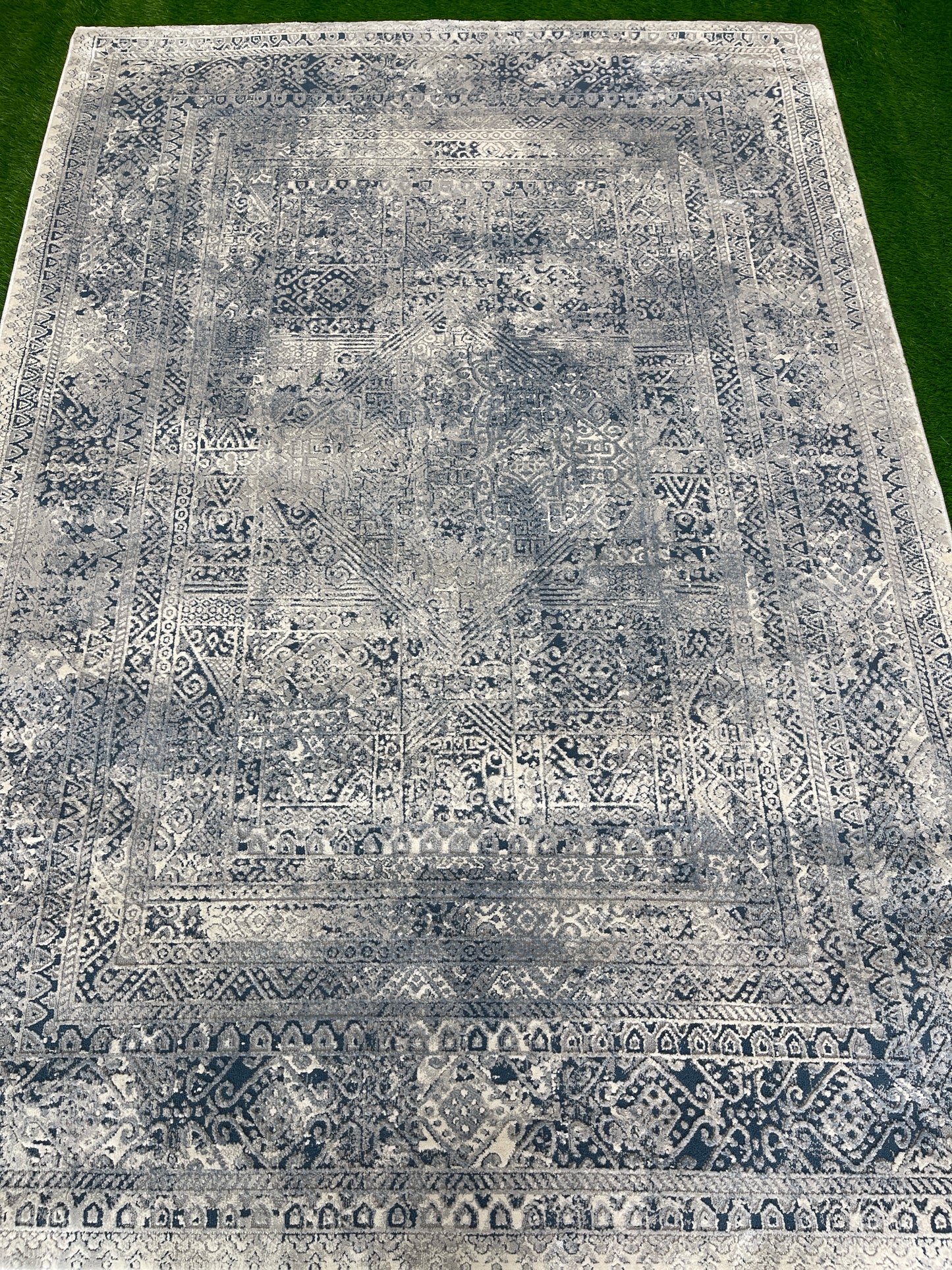 Vintage Sky Blue Rug - 160x220cm (5.3x7.2)feet