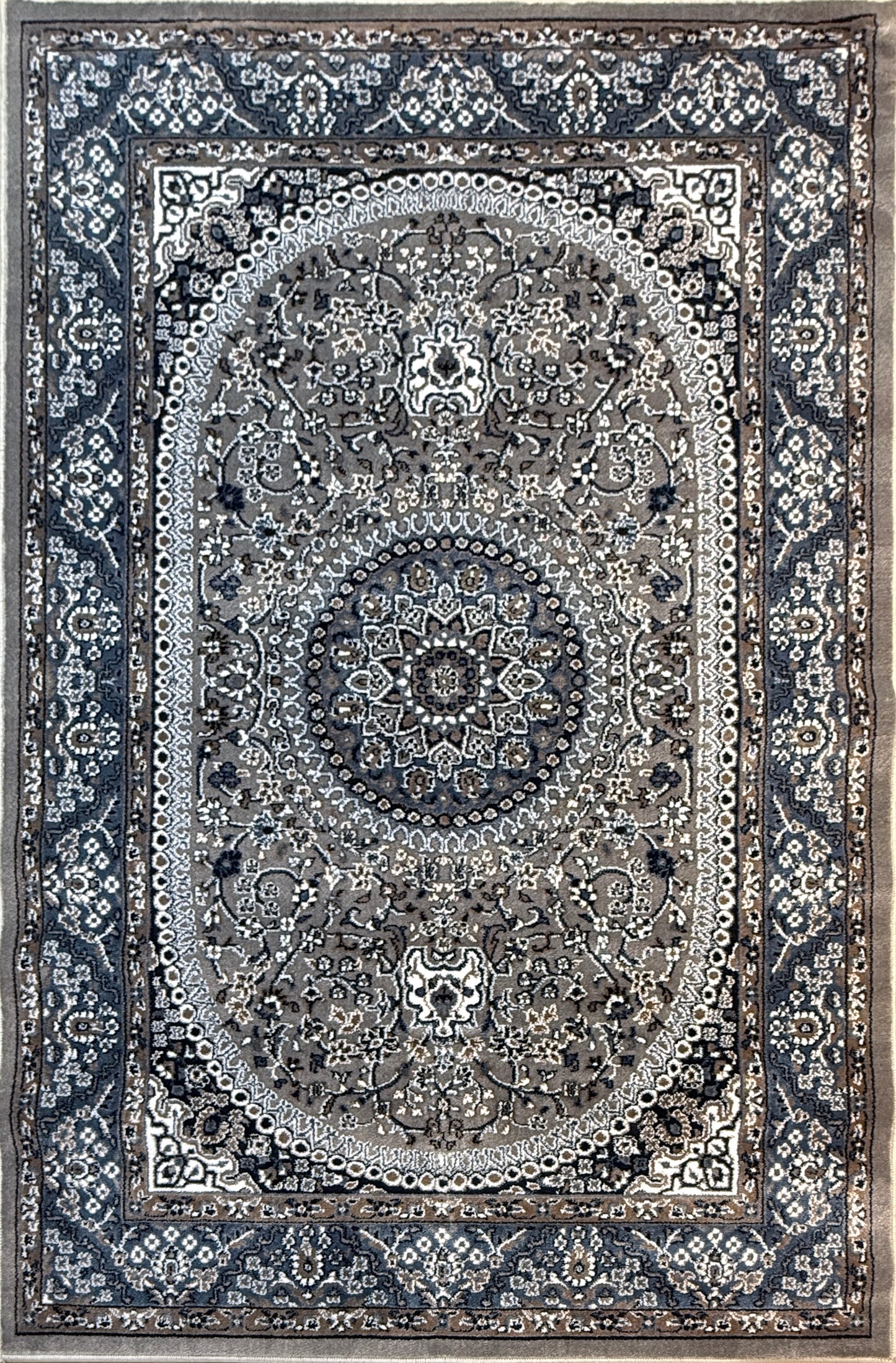 Traditional Persian Medallion Area Rug | Charcoal, Silver, and Cream | Size 5x7.3 ft