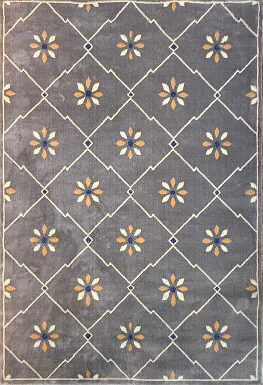 Elegant Grey Diamond Floral Area Rug – 5x8 ft | Soft Grey with Beige & Blue Accent