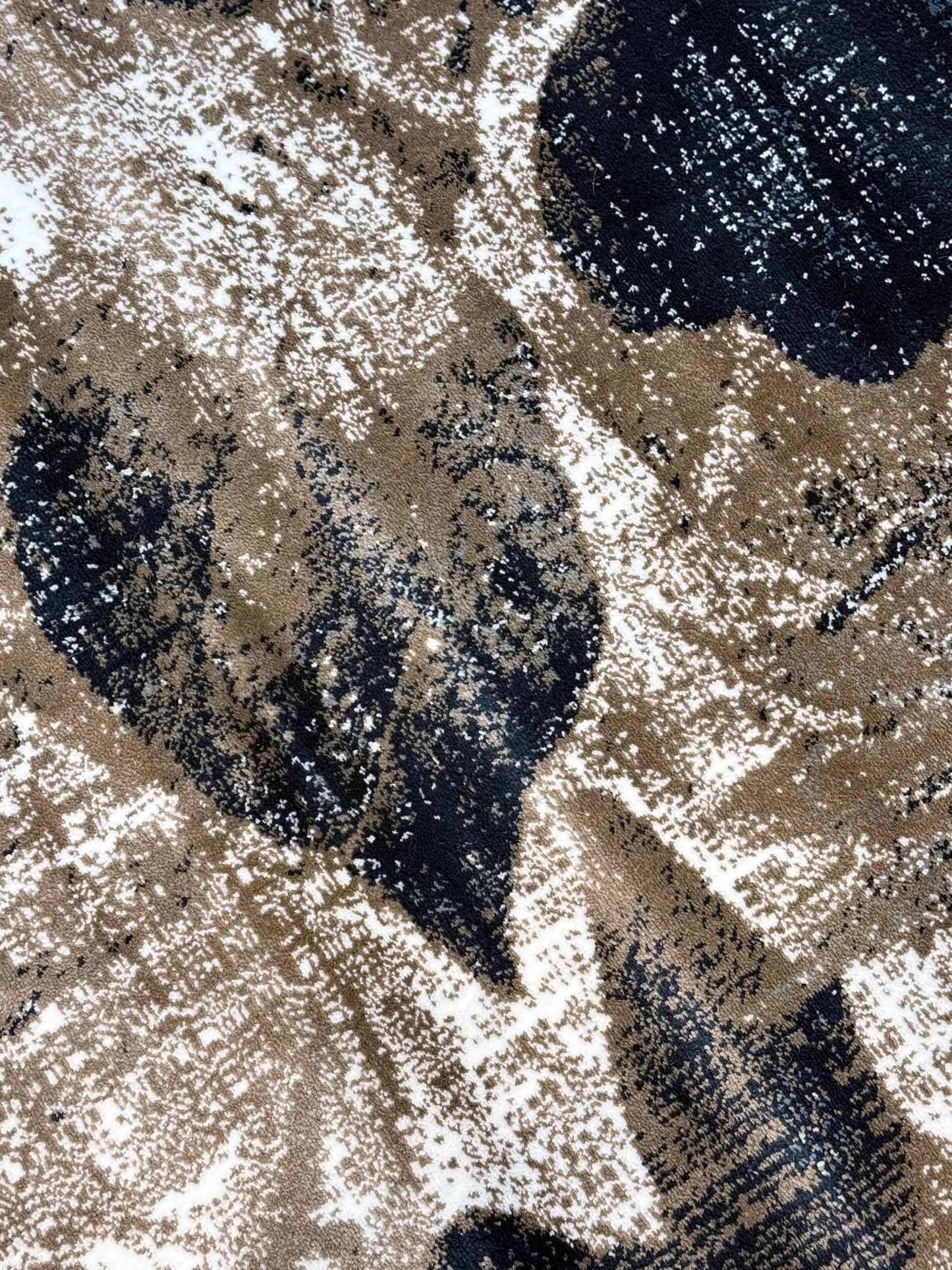 Autumn Leaf Distressed Area Rug | Navy Blue, Taupe, and Ivory | Size 3.3x5.0 ft