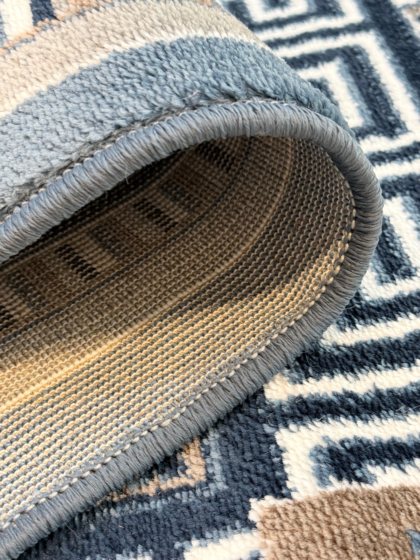 Classic Medallion Border Area Rug | Dark Blue Grey Beige Cream | Size 5x7.3 Feet