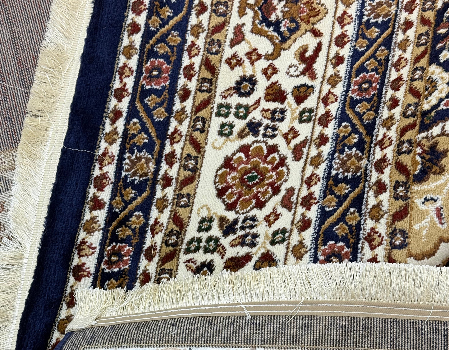 Deep Indigo Medallion Area Rug | Classic Floral Border | Size 200 x 290 cm (6.5 x 9.5 ft)