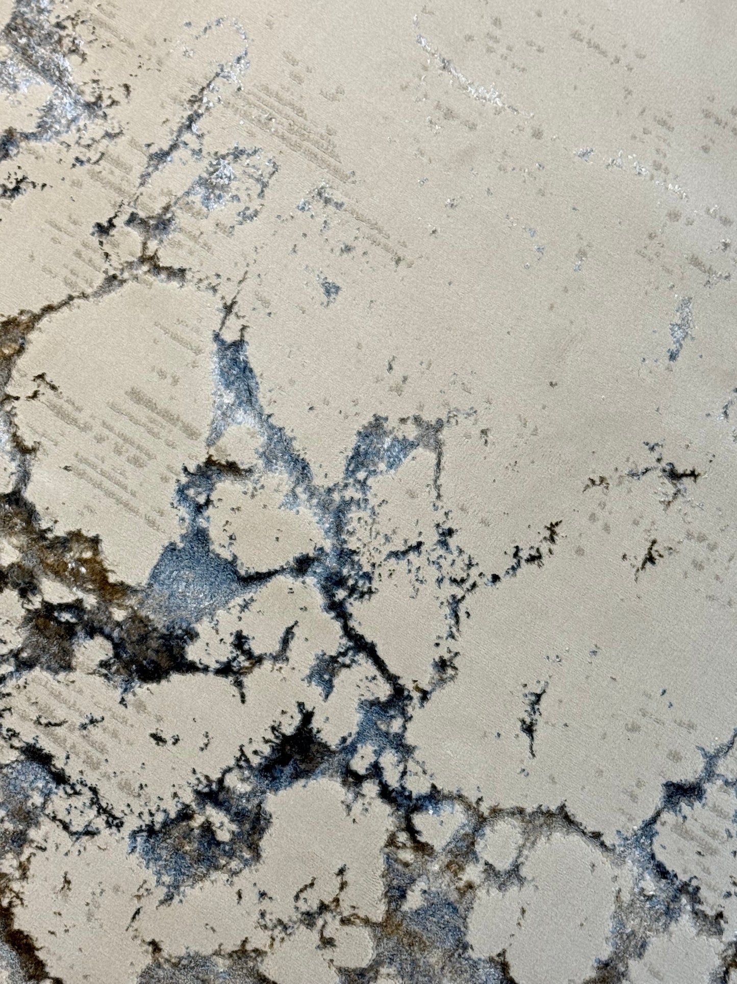 Distressed Abstract Marble Rug in shades of grey, cream & charcoal | Size 150x220cm (4.11x7.2 ft)