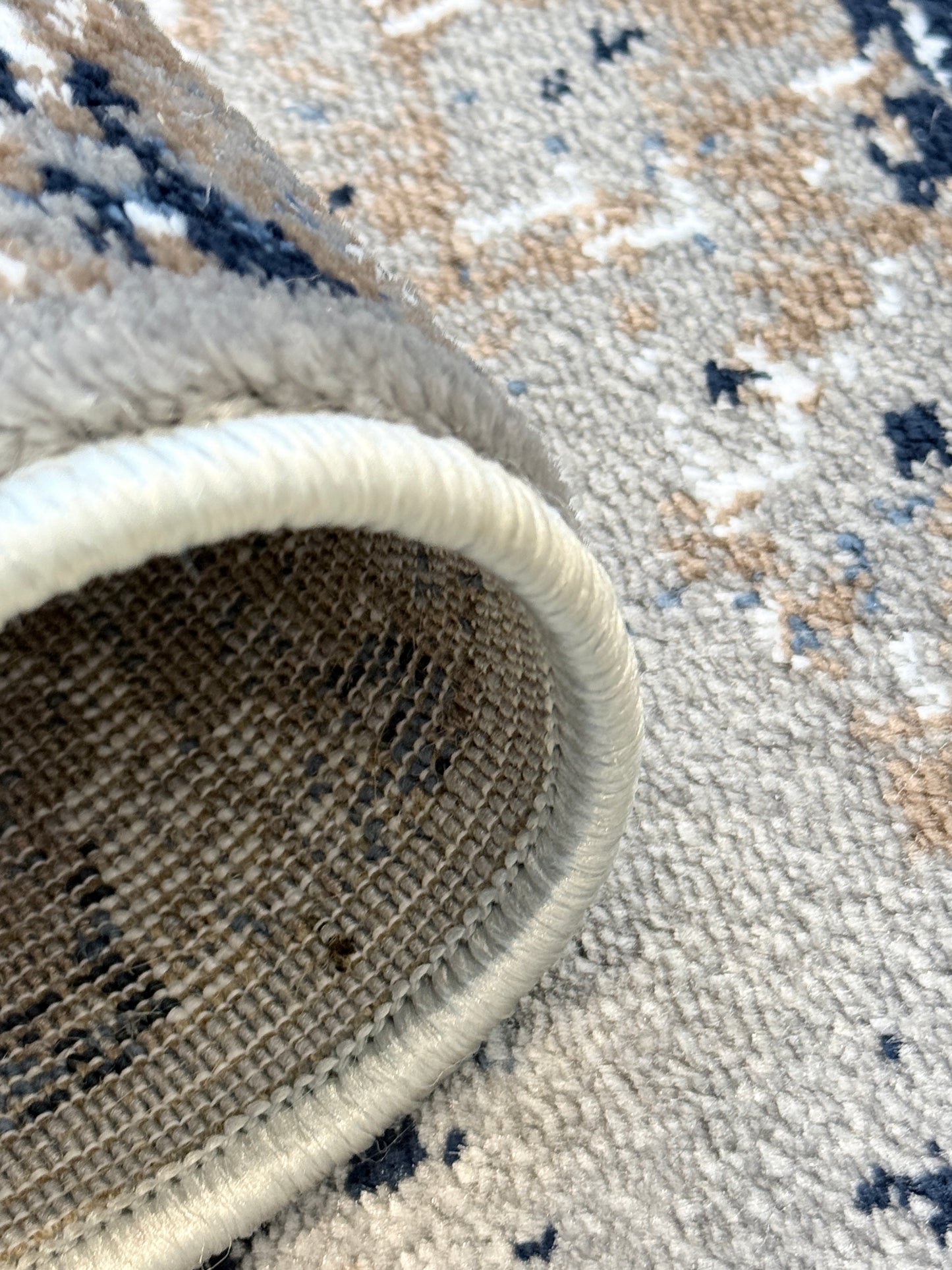 Abstract area rug | blend of Grey, Blue, and Anthracite tones | Size 3.3x5.0 ft