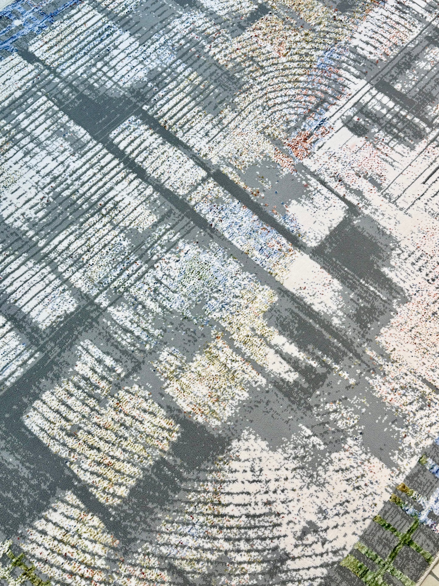 Artistic Linear Abstract Rug | Grey, Ivory | Size 150x220 cm (approx 4.11 x 7.2 feet).