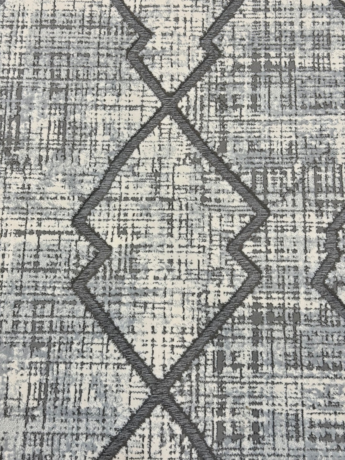 Art Deco Diamond Rug - Grey and Off-White Lattice - Size 150x225cm (4.10x7.3)ft