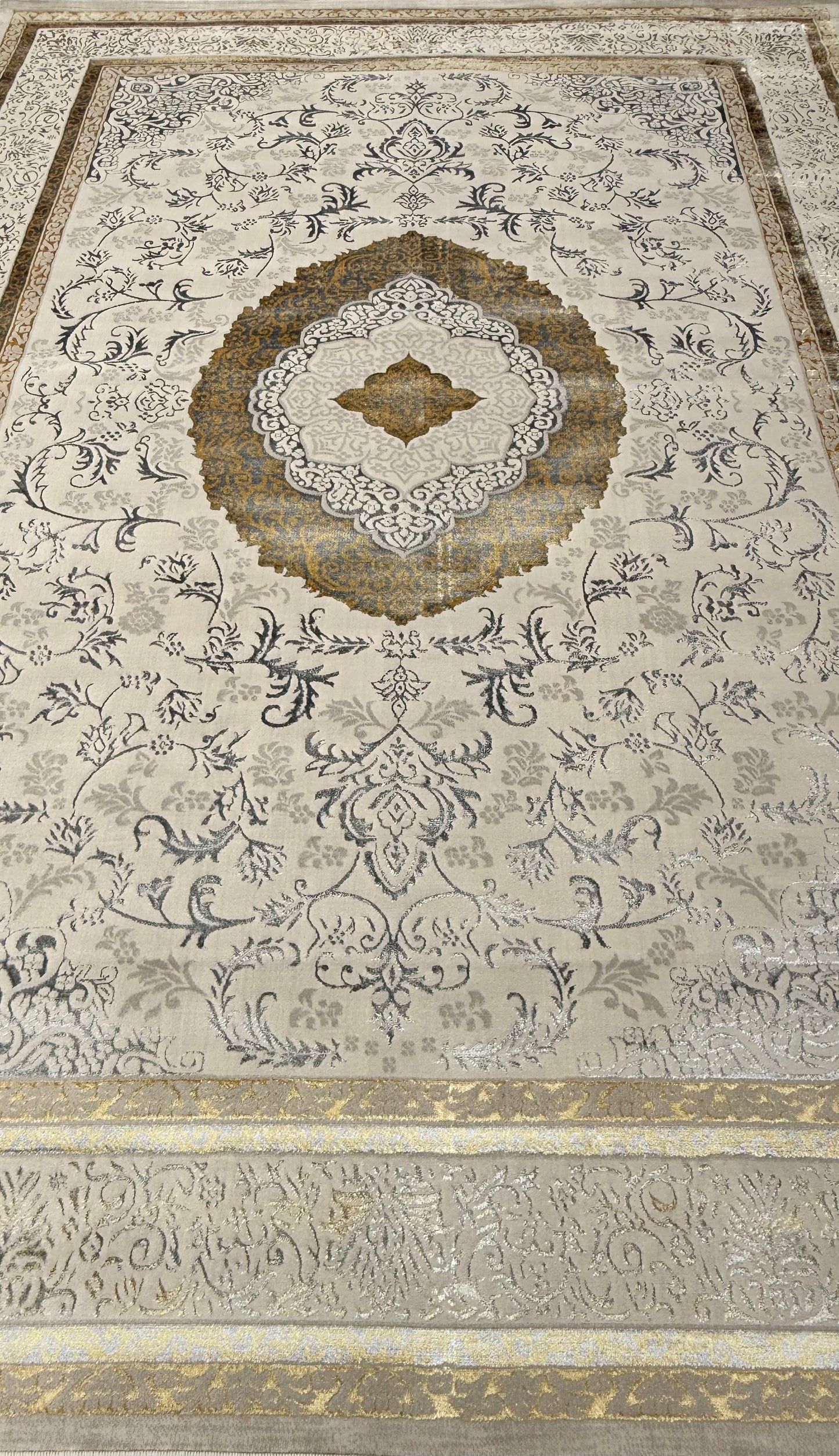 Classic Medallion Persian Rug - Cream, Gold & Silver | 250x350 cm (8.3x11.5 ft)