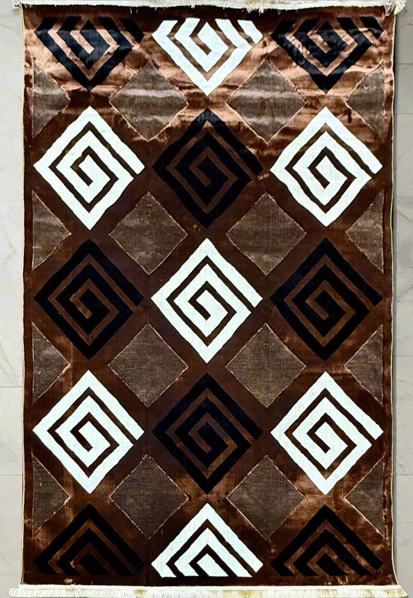 Chenille Rustic Chic Rug - Brown Diamond Spiral Design 200x290cm (6.7x9.6)ft
