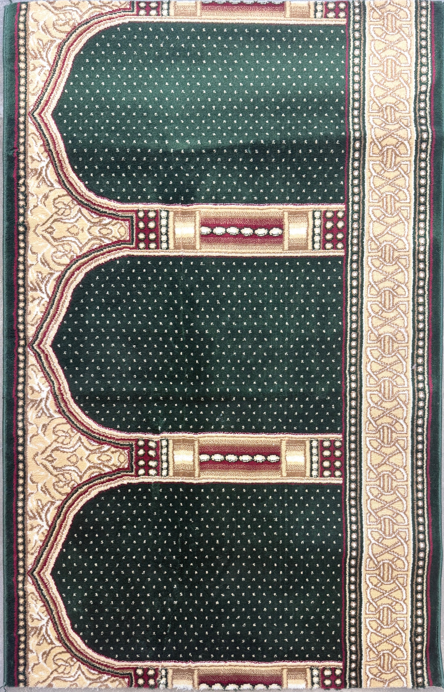 Traditional Islamic Prayer Rug with Mehrab Design