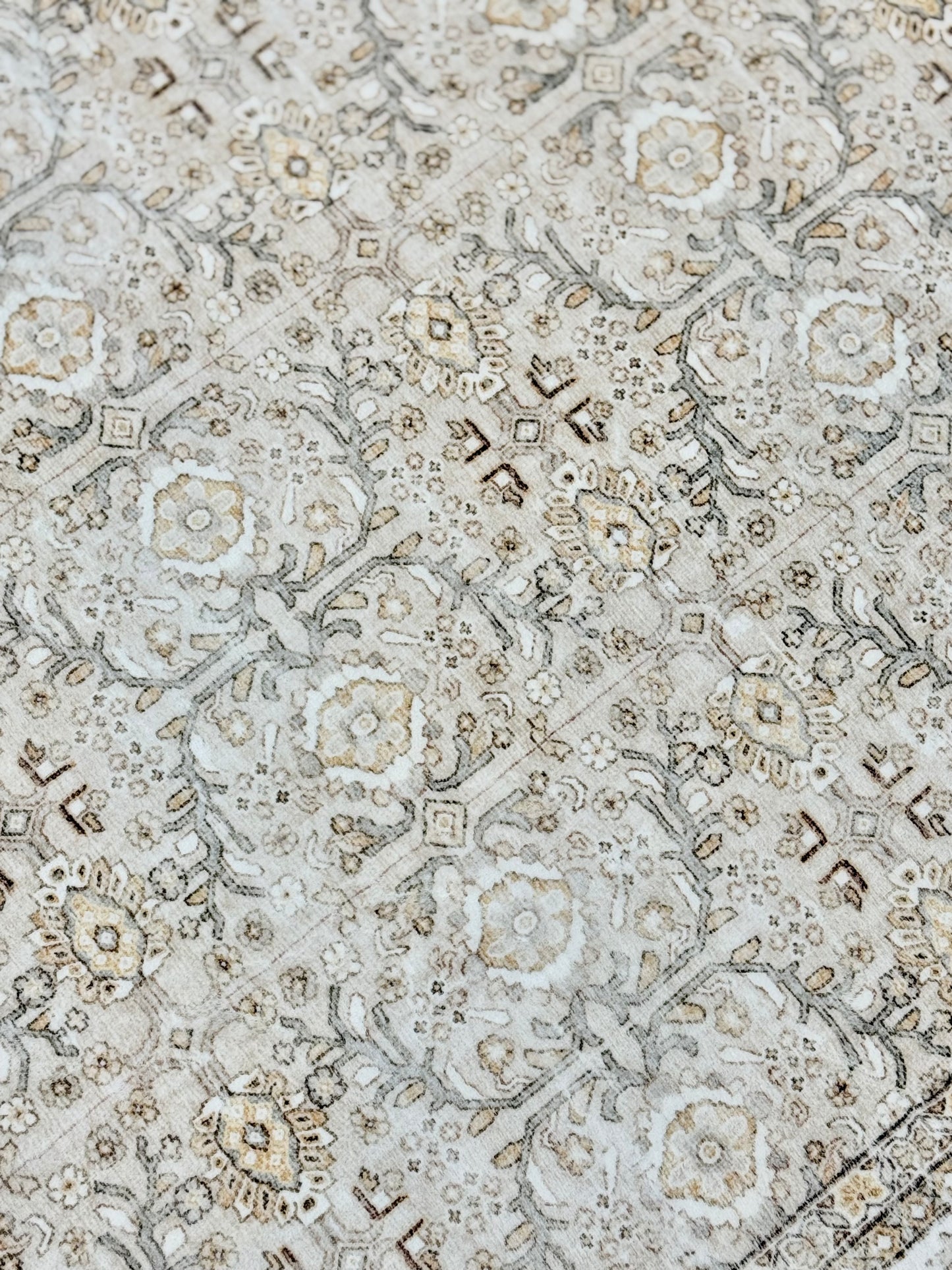 Faded Cream and Taupe Persian Style Area Rug | Ivory & Cream | Size 120x170 cm (4.0x5.7 ft) approx