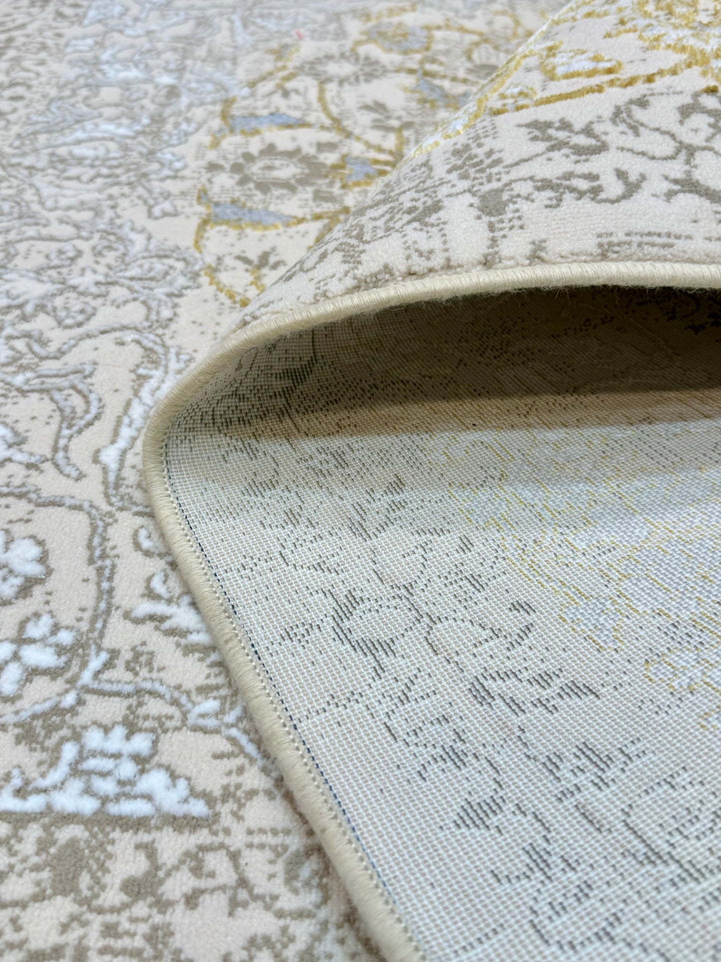 Faded Floral Medallion Rug - Off-White and Light Grey - Size 150x220cm (4.10x7.3)ft