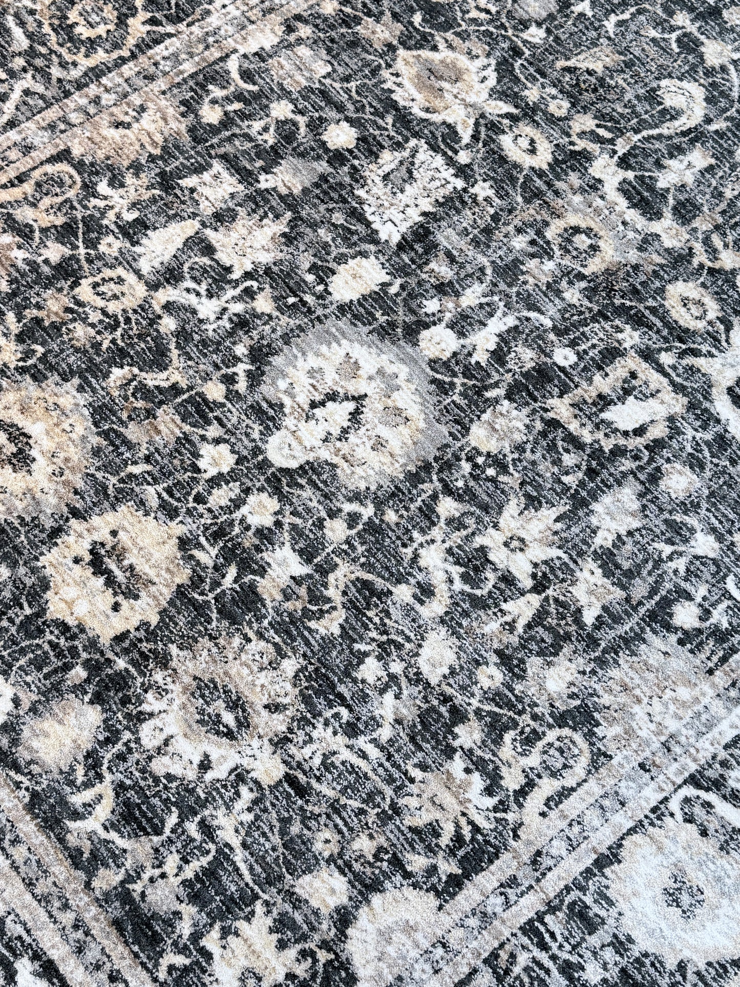 Vintage Floral Medallion Rug | Charcoal & Grey | Size 150x230 cm (4.11x7.6 ft)