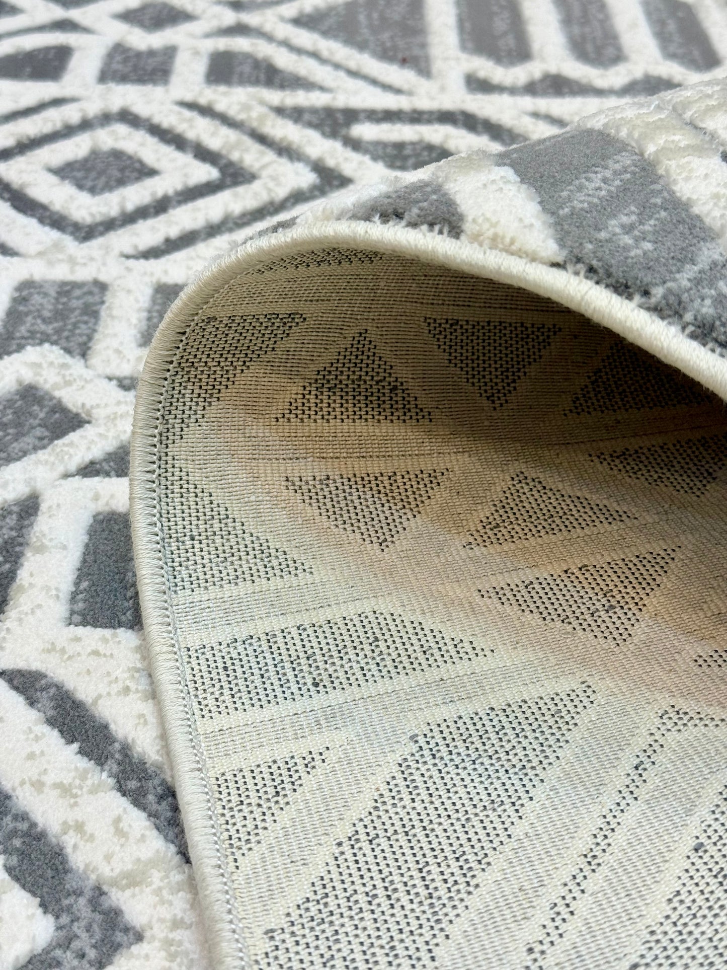 Modern Geometric Rug - Grey and Off-White - Size 150x220cm (Approx. 5x7.3 ft)