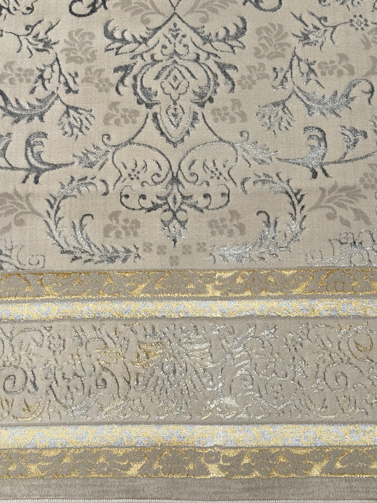 Classic Medallion Persian Rug - Cream, Gold & Silver | 250x350 cm (8.3x11.5 ft)