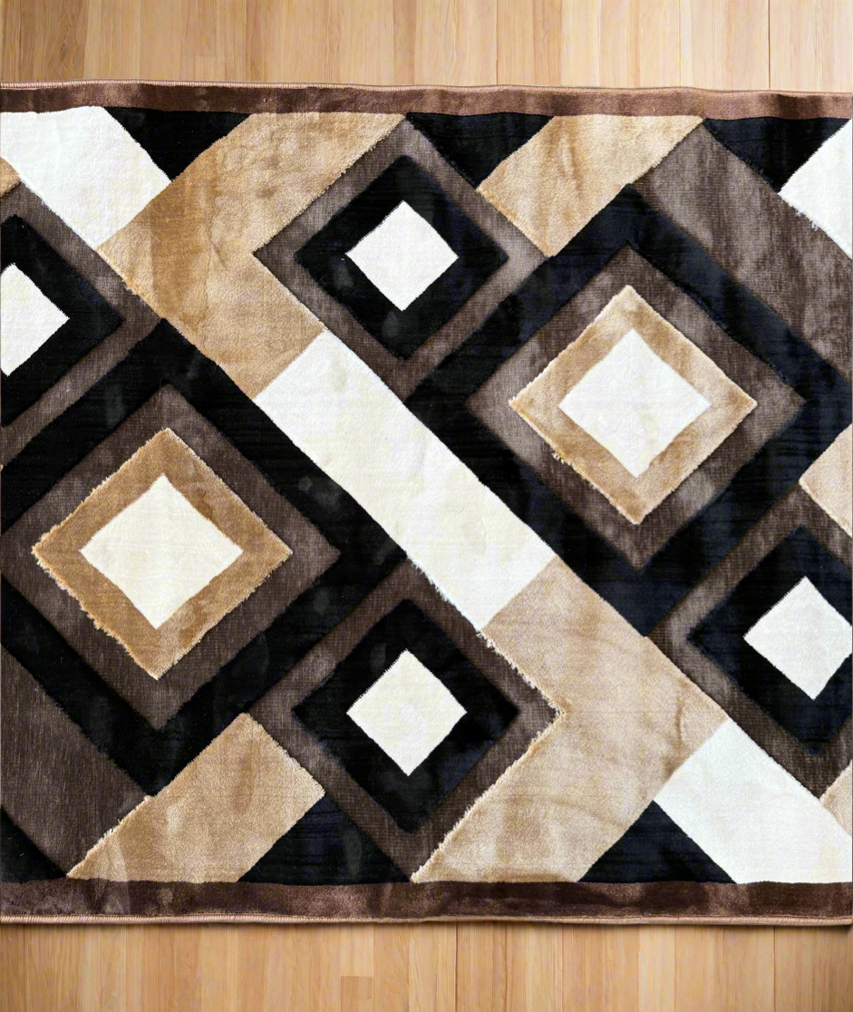 Geometric Chenille Area Rug - Black, Beige, and Brown Diamond Pattern 125x170cm (4.1x5.7)ft