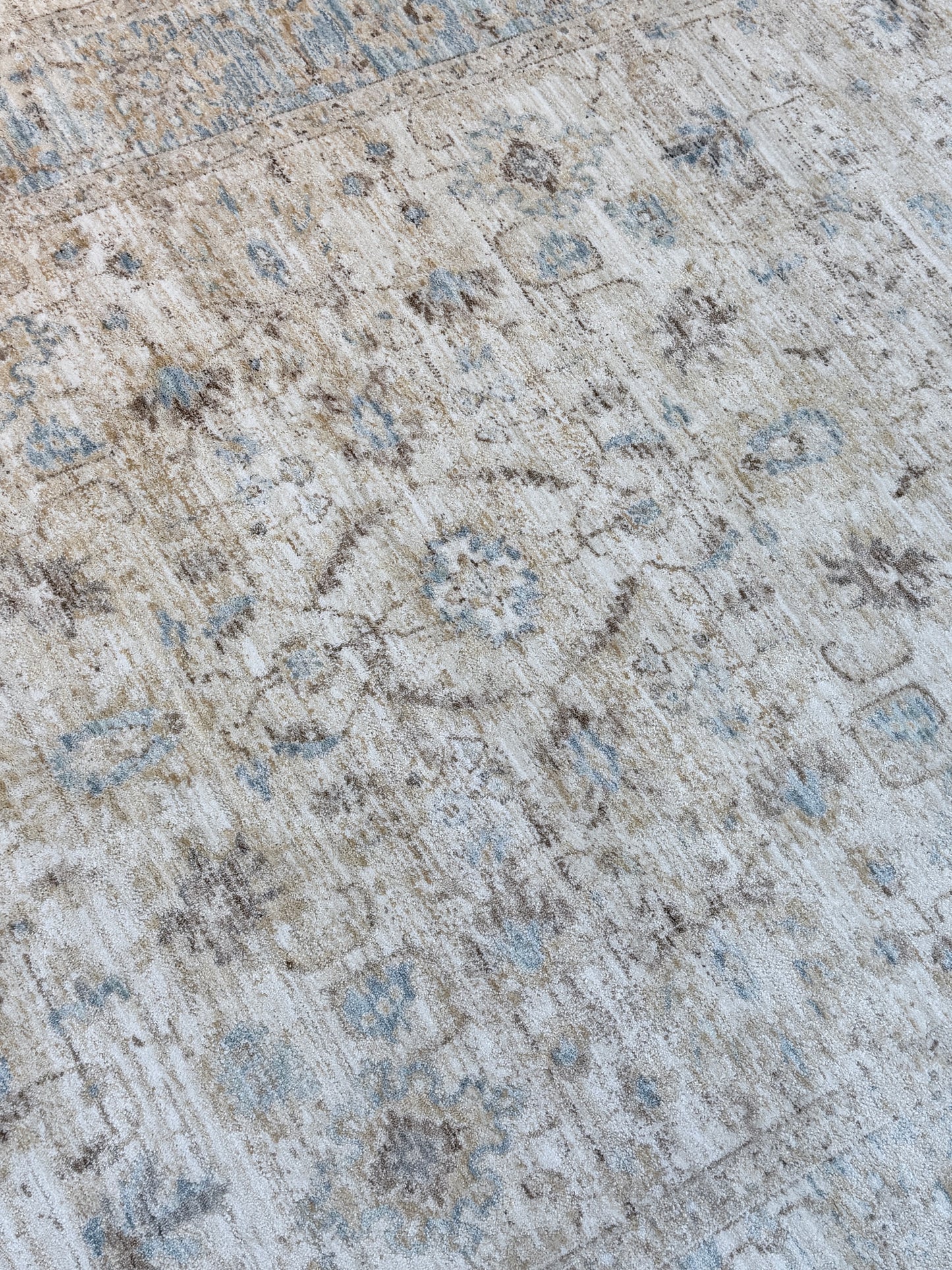Serene Medallion Distressed Rug | Cream/Grey & Slate Blue | Size 150x230 cm (4.11x7.6 ft)