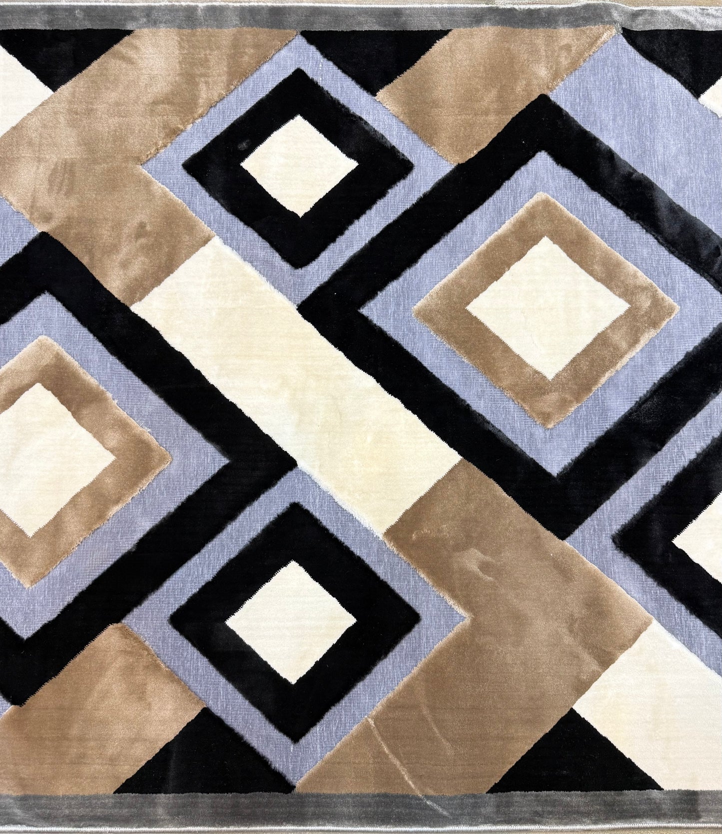 Modern Geometric Chenille Rug - Beige Grey and Black Diamond Pattern 150x220cm (4.11x7.3)ft