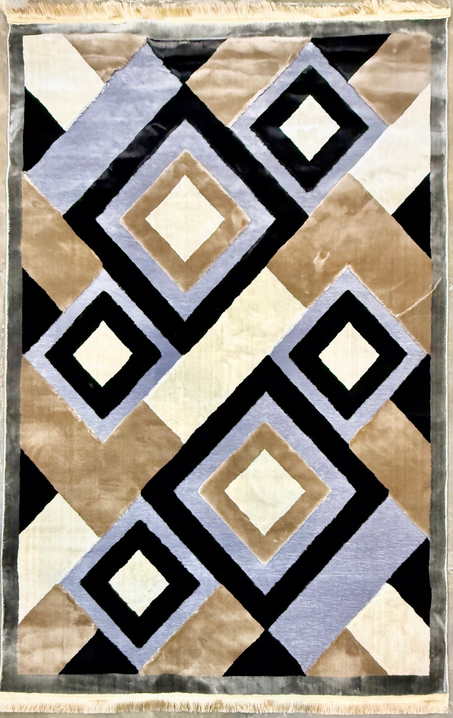 Modern Geometric Chenille Rug - Beige Grey and Black Diamond Pattern 150x220cm (4.11x7.3)ft