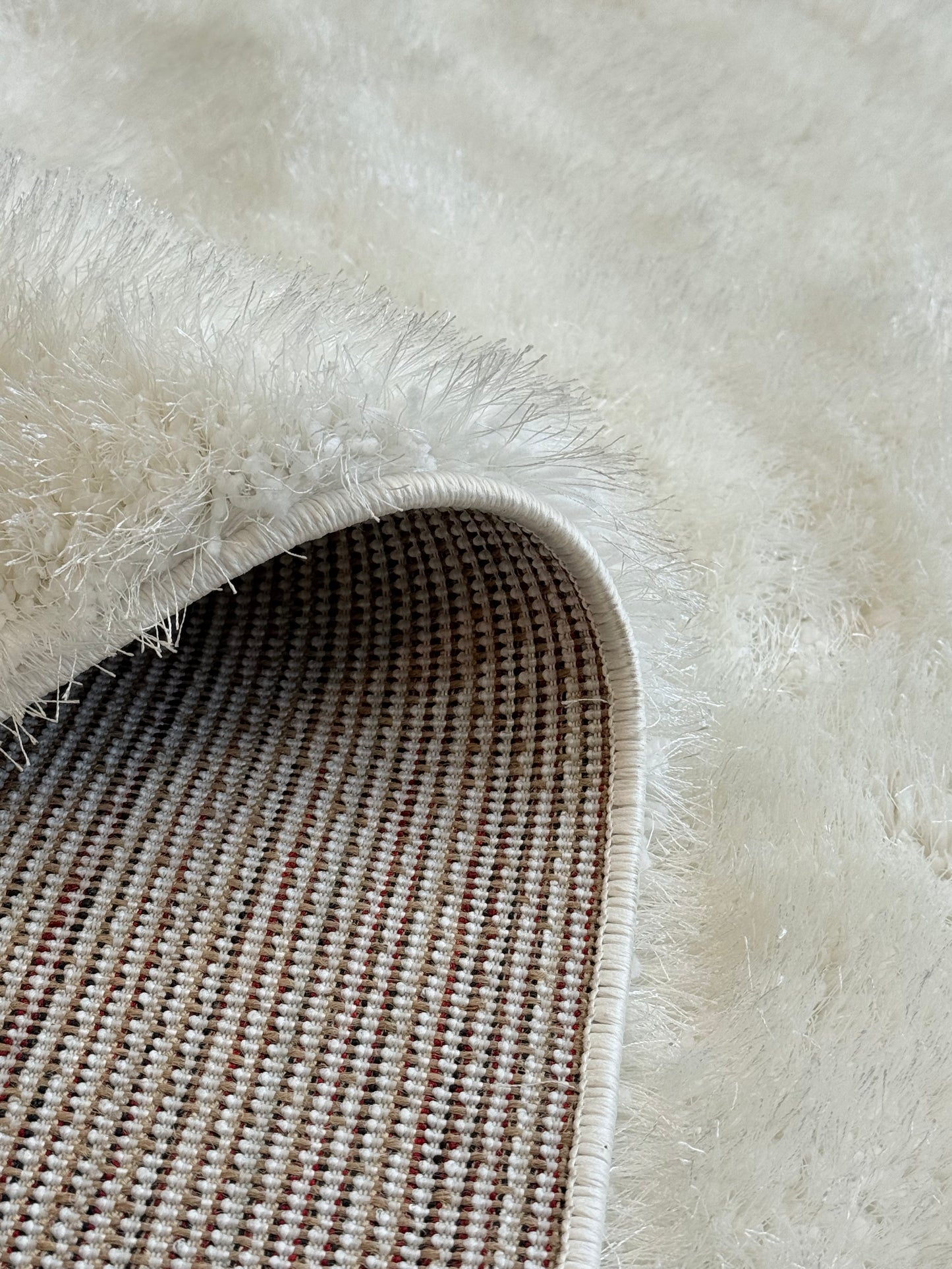 Plush Shaggy Area Rug – Snow White – 150x220 cm (4.9 x 7.2)ft