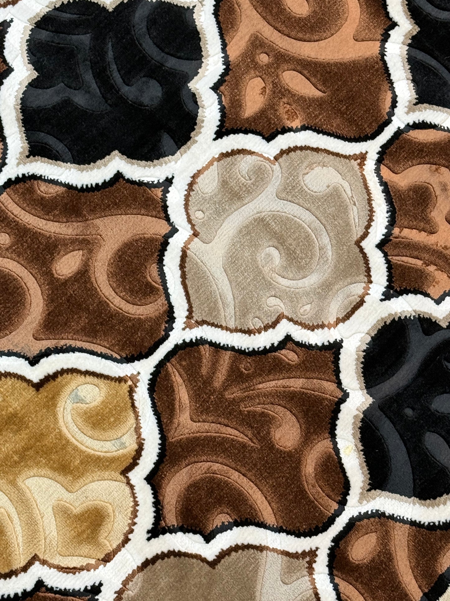 Multi-tone area rug shades of brown, beige & black rug - 100x150 cm (Approx 3'3'' x 5’0”)
